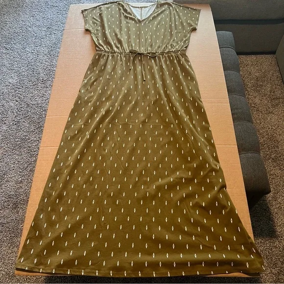 Garnet Hill Easy Cap-Sleeve Knit Maxi Dress, organic, moss-green, size L, NWOT - Picture 3 of 13